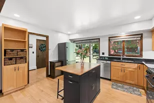 1 Allen Hill Ln, Manchester, ME 04351 - Photo 28