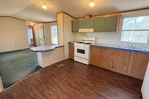 29 Mri Dr, Skowhegan, ME 04976 - Photo 4