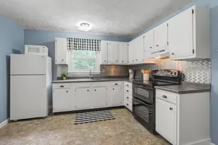 257 Knights Hill Rd, Bridgton, ME 04009 - Photo 4