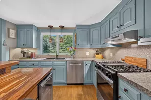43 Union St, Camden, ME 04843 - Photo 16