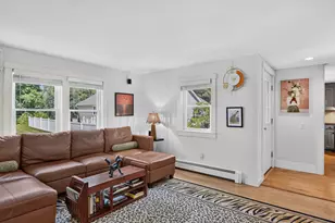 43 Union St, Camden, ME 04843 - Photo 12
