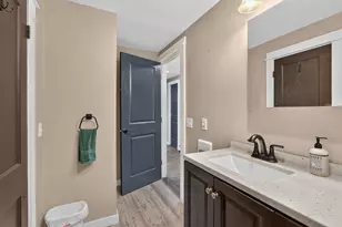 31 Hancock St, Dover Foxcroft, ME 04426 - Photo 18