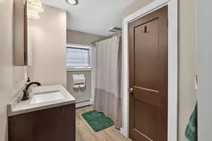 31 Hancock St, Dover Foxcroft, ME 04426 - Photo 18