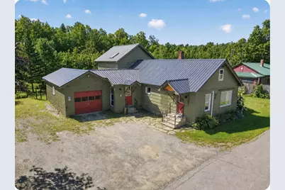 31 Hancock Street, Dover Foxcroft, ME 04426 - Photo 2