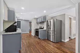 31 Hancock St, Dover Foxcroft, ME 04426 - Photo 4