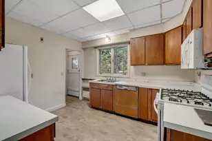 17 Belmont St, Brunswick, ME 04011 - Photo 22