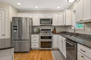 32 Tree Farm Rd, Brunswick, ME 04011 - Photo 14