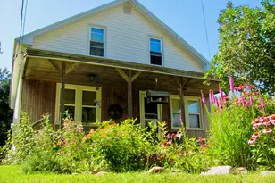 9 Varney Ave, Houlton, ME 04730 - Photo 4