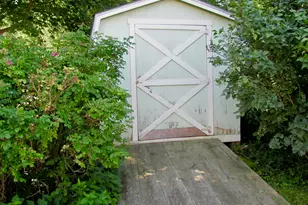 9 Varney Ave, Houlton, ME 04730 - Photo 20