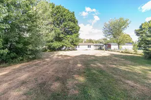 28 Randolph Dr, Bangor, ME 04401 - Photo 2