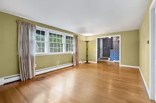 37 Longwood Dr, Portland, ME 04102 - Photo 10