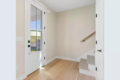 27 Preble Street, South Portland, ME 04106 - Photo 8