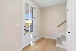 27 Preble St, South Portland, ME 04106 - Photo 8
