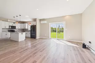 476 Washburn St, Caribou, ME 04736 - Photo 10
