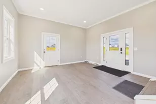476 Washburn St, Caribou, ME 04736 - Photo 6