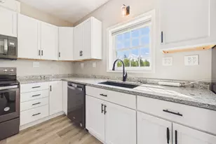 476 Washburn St, Caribou, ME 04736 - Photo 14