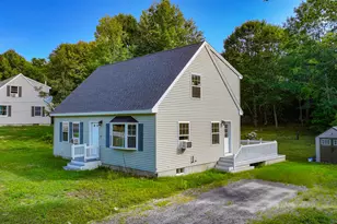 10 Homestead Ln, Harrison, ME 04040 - Photo 2