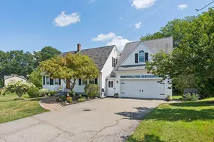 21 Cathedral Oaks Dr, Biddeford, ME 04005 - Photo 2