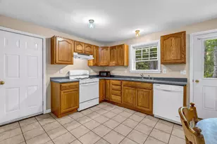 20 Madison Ave, Paris, ME 04281 - Photo 4