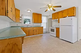 303 N Main St, Pittsfield, ME 04967 - Photo 36