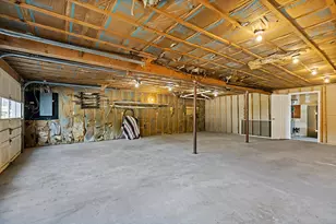 303 N Main St, Pittsfield, ME 04967 - Photo 14