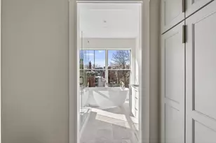 55 Carleton St, Portland, ME 04102 - Photo 38