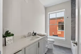 55 Carleton St, Portland, ME 04102 - Photo 30