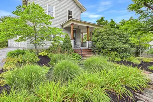 33 Park St, Bath, ME 04530 - Photo 2