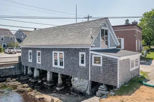 10 Main St, Vinalhaven, ME 04863 - Photo 2