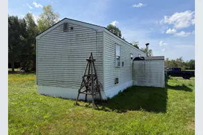 42 Booker Lane, Clinton, ME 04927 - Photo 8