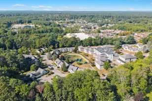 81 Farragut Wy, Kennebunk, ME 04043 - Photo 32