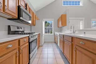 81 Farragut Wy, Kennebunk, ME 04043 - Photo 6