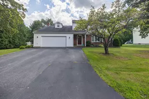 6 Champlain Ave, Lewiston, ME 04240 - Photo 2