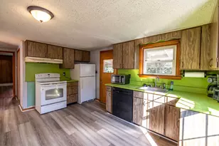 87 Gagne St, Lewiston, ME 04240 - Photo 10