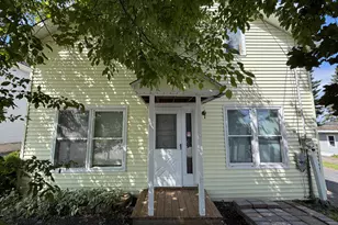157 Pleasant Ave, Madawaska, ME 04756 - Photo 2