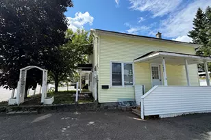 157 Pleasant Ave, Madawaska, ME 04756 - Photo 10