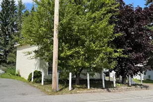 157 Pleasant Ave, Madawaska, ME 04756 - Photo 8