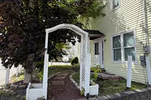 157 Pleasant Ave, Madawaska, ME 04756 - Photo 4