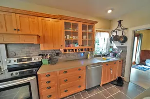 28 Highland Ave, Houlton, ME 04730 - Photo 24