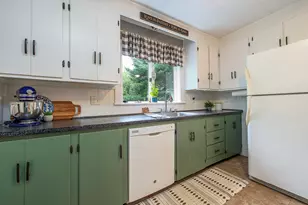 153 High Holborn St, Gardiner, ME 04345 - Photo 10