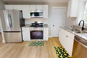 213 Garland St, Bangor, ME 04401 - Photo 4