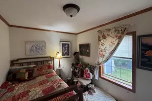 47 Park St, Livermore Falls, ME 04254 - Photo 6