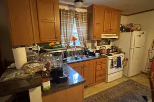 47 Park St, Livermore Falls, ME 04254 - Photo 10