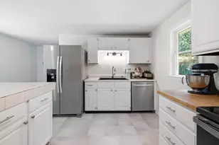 623 Country Club Rd, Sanford, ME 04073 - Photo 6