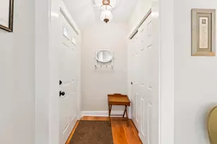 589 York St, York, ME 03909 - Photo 4