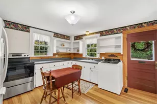 25 Wadsworth St, Thomaston, ME 04861 - Photo 36