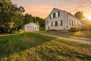 25 Wadsworth St, Thomaston, ME 04861 - Photo 2