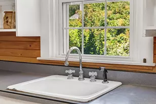 25 Wadsworth St, Thomaston, ME 04861 - Photo 52