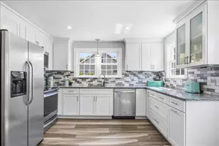 19 Grover Rd, Cape Elizabeth, ME 04107 - Photo 8