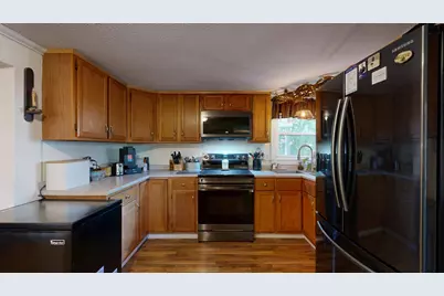 20 Johnson Street, Lewiston, ME 04240 - Photo 6